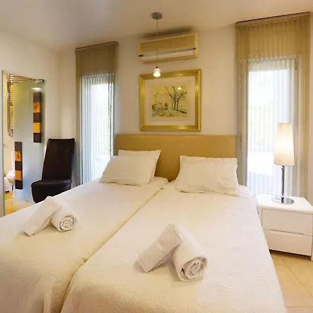 Special Vilamoura 6 Bedrooms Lagoon Private Pool With Great Golf Course Views Algarve * Quarteira
