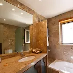 Special Vilamoura 6 Bedrooms Lagoon Private Pool Вилла