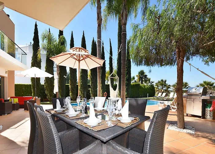 Special Vilamoura 6 Bedrooms Lagoon Private Pool Villa Quarteira